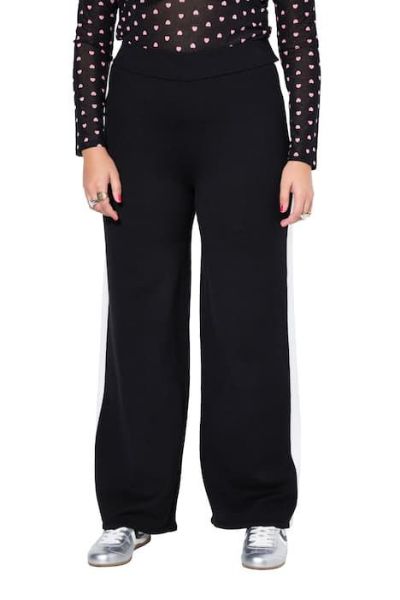 Slika Trenirka ravnih nogavica donji dio